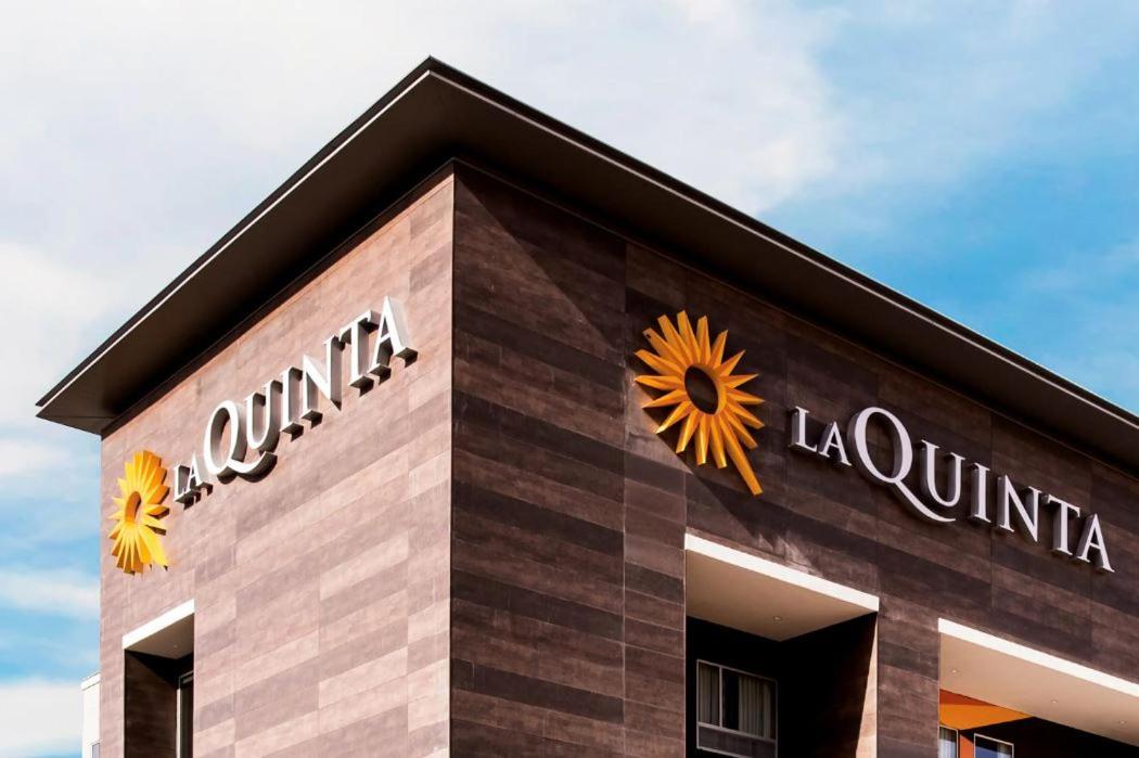 La Quinta Inn & Suites By Wyndham Sulphur Lake Charles Extérieur photo
