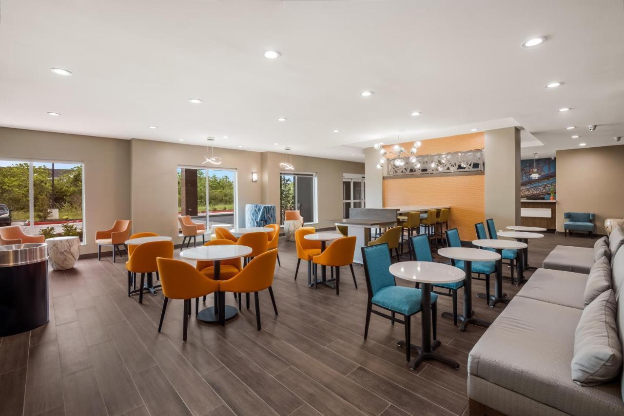 La Quinta Inn & Suites By Wyndham Sulphur Lake Charles Extérieur photo